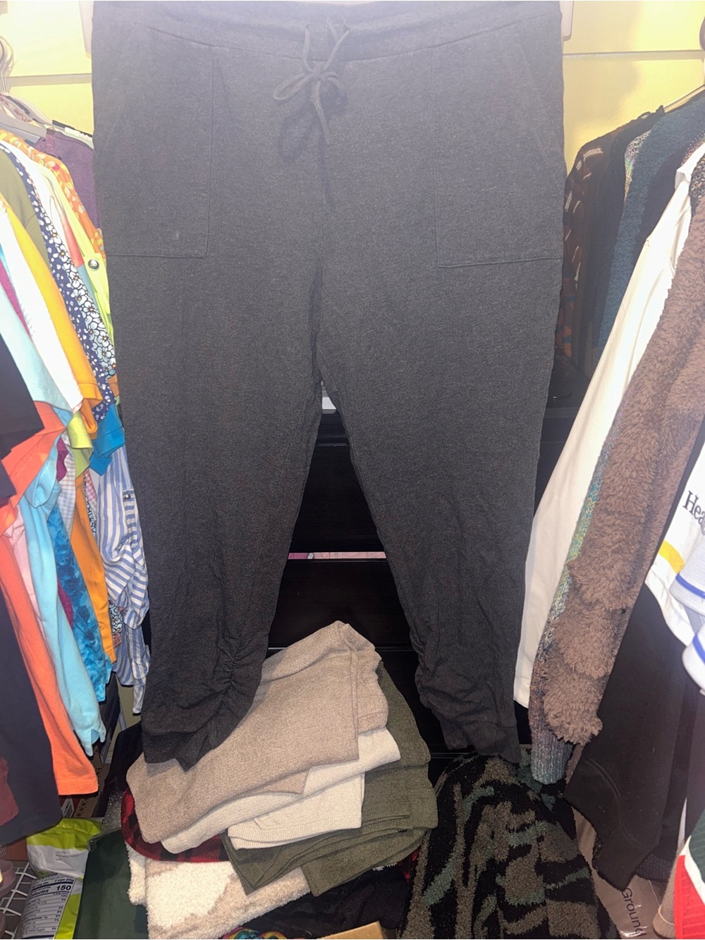 Barefoot Dreams Malibu Charcoal Gray Ruched Joggers